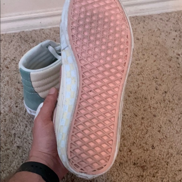 Men’s vans pale green, pale yellow, pale pink 10.5 - Picture 2 of 4